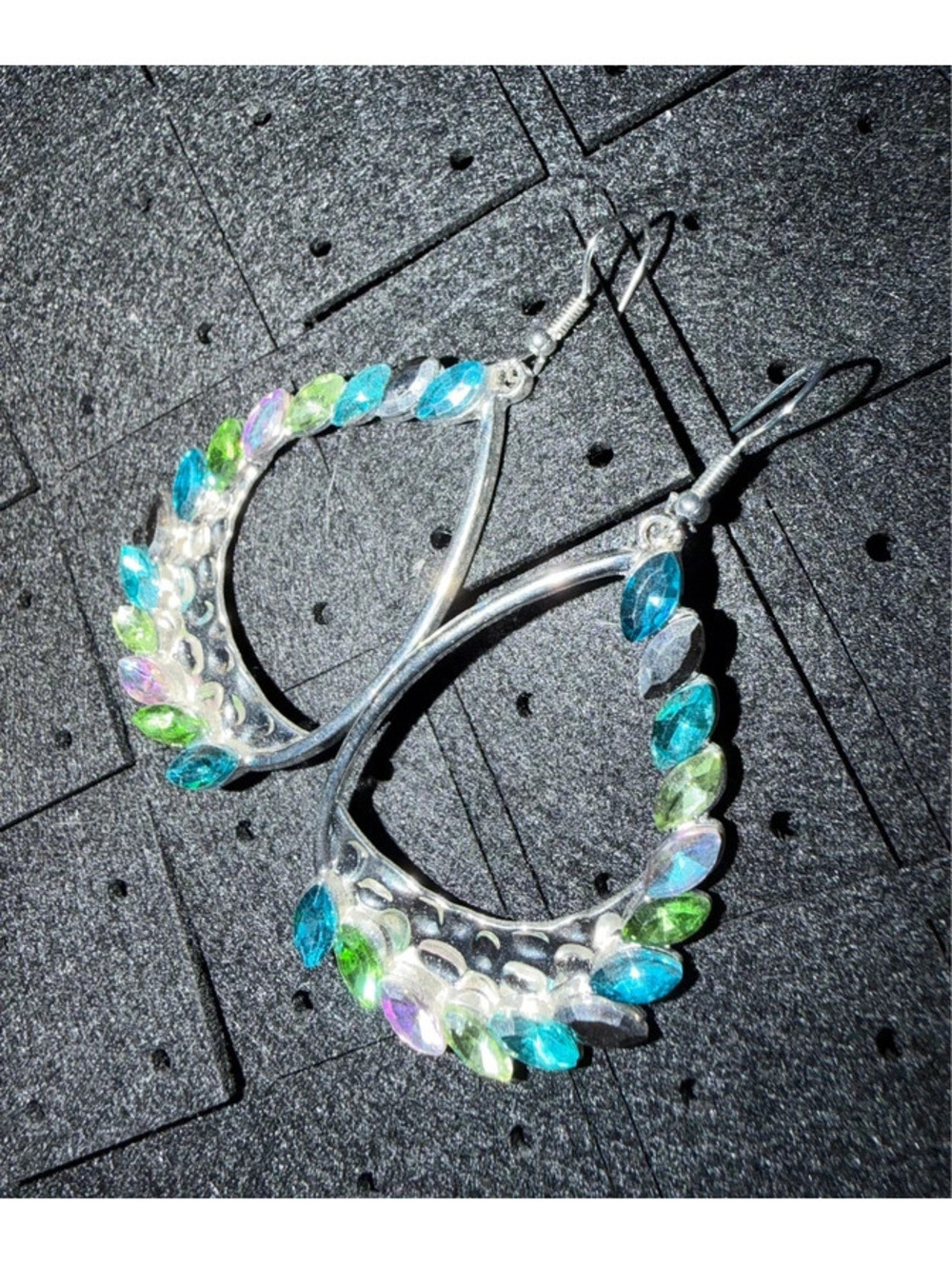 New Rhinestones Multi Colored Earrings - Picture 2 of 3